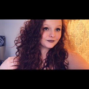 Meet your Posher, Bethanie